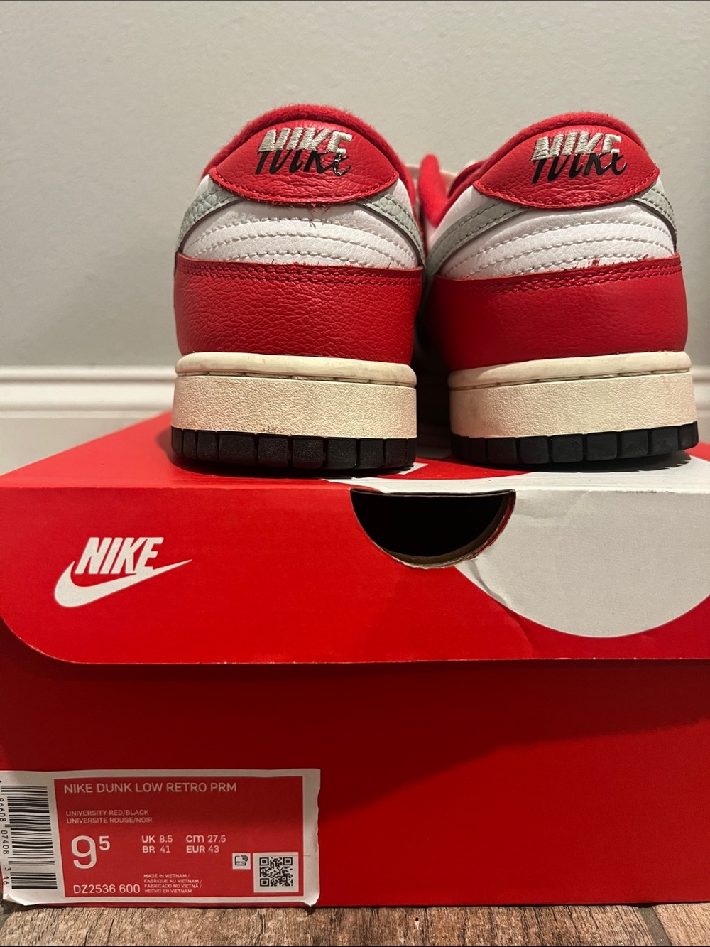 2023 Nike Dunk Low 'Split - Chicago' - Picture 8 of 8